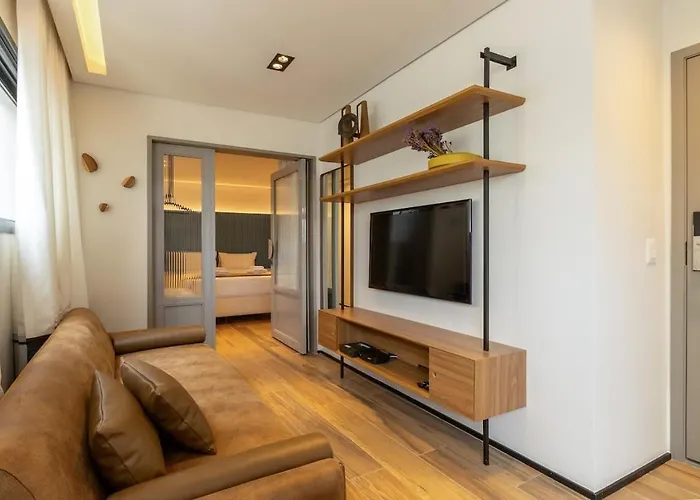 Bhomy Paulista - Duas Suites Completas Mr122